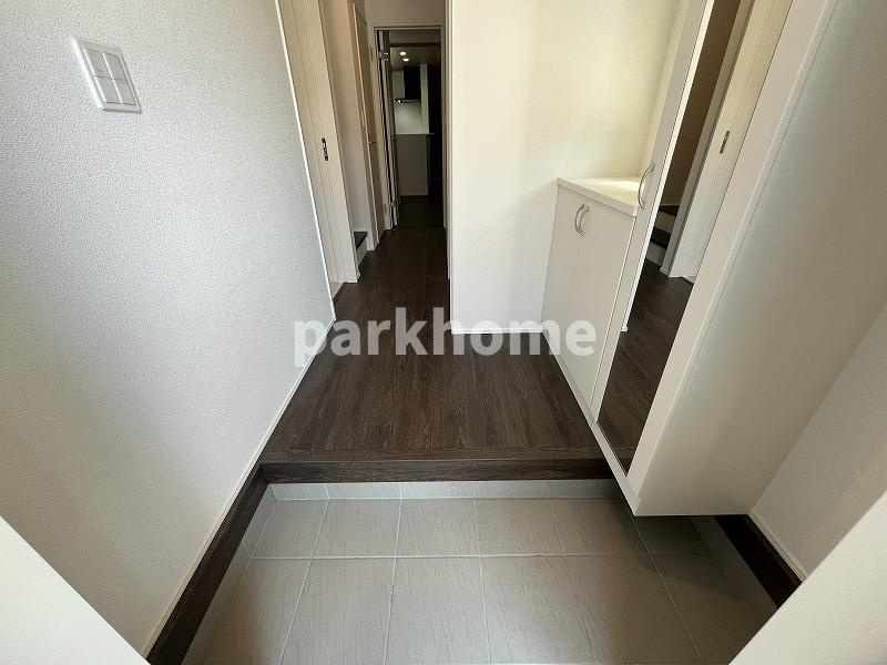 高知市朝倉丙　4期2棟-1 新築戸建ての玄関