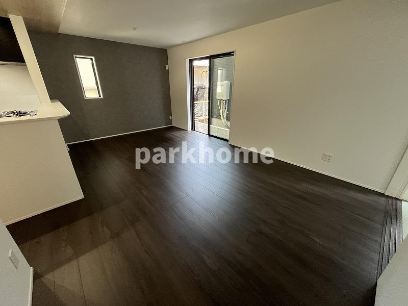 高知市朝倉丙　4期2棟-1 新築戸建ての居間・リビング|１F:16LDK