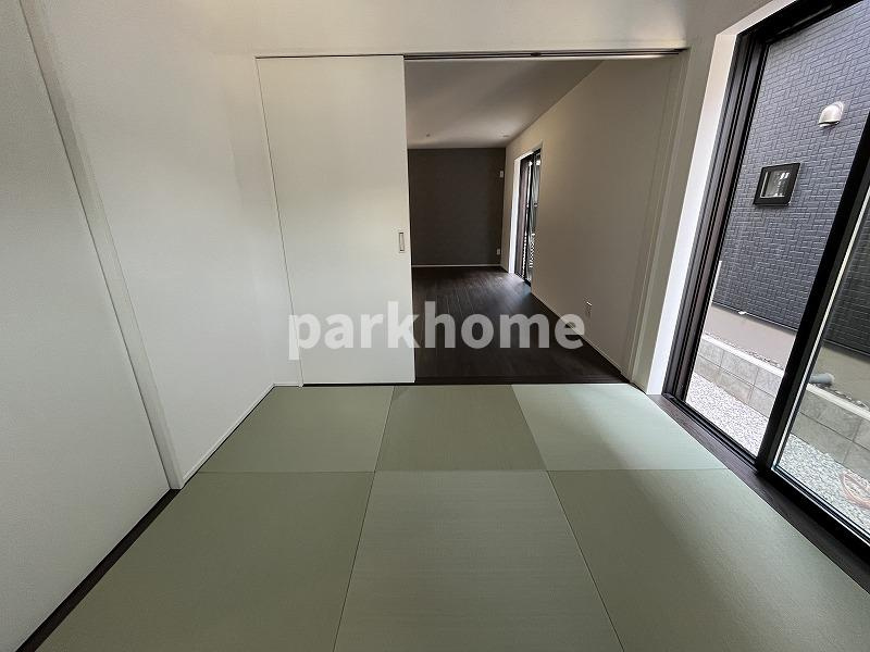 高知市朝倉丙　4期2棟-1 新築戸建ての和室|１F:4.5和室