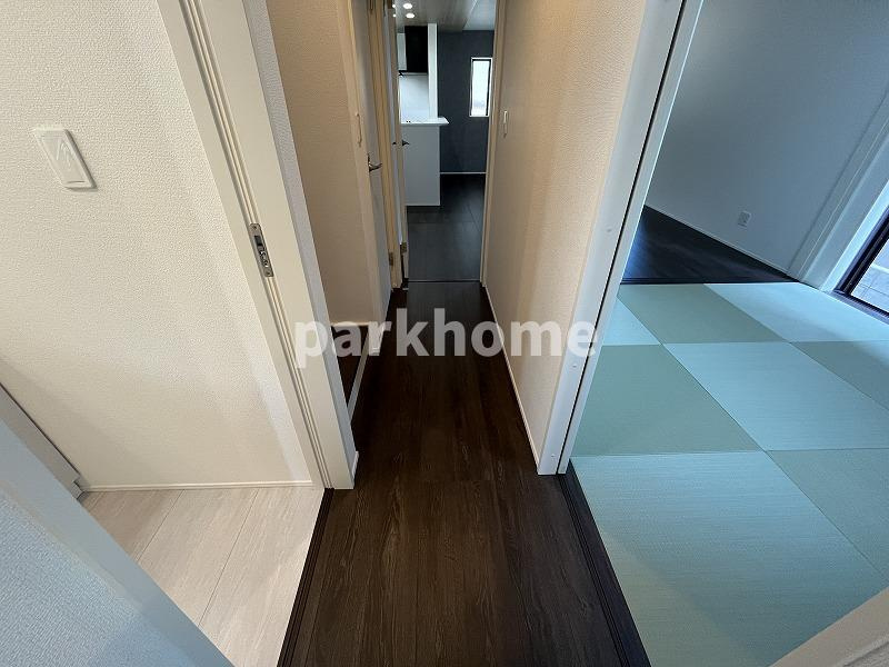 高知市朝倉丙　4期2棟-1 新築戸建ての内装|１F：ホール内