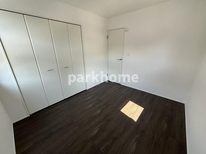 高知市朝倉丙　4期2棟-1 新築戸建ての洋室|２F:5.25洋室（西）