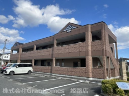 ホワイトベルの外観