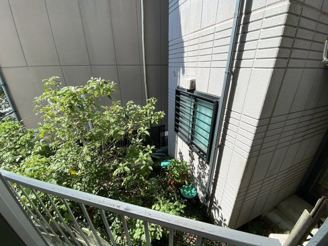 神戸市須磨区北町１丁目の賃貸マンションのバルコニー