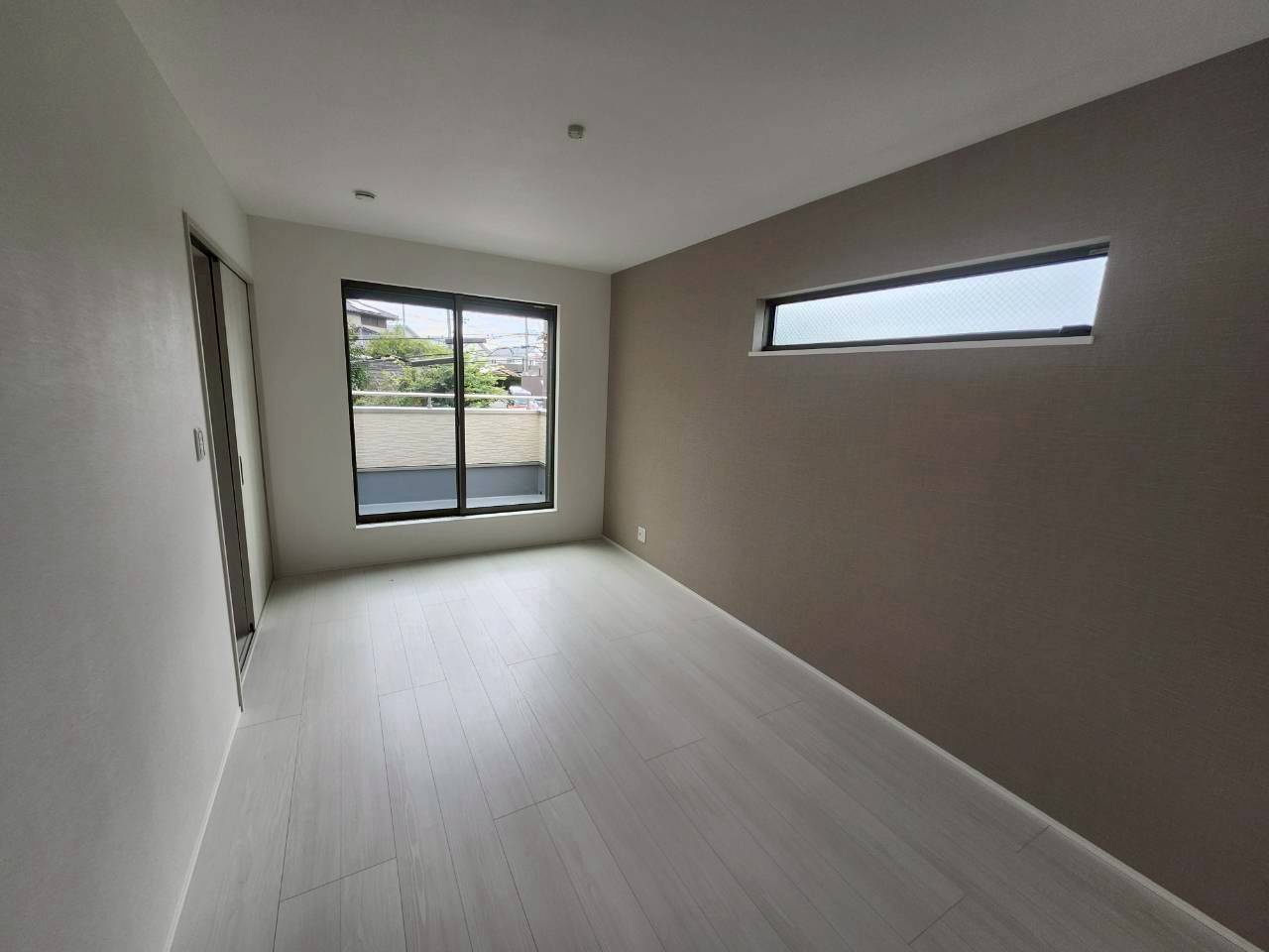 堺市西区上野芝向ヶ丘町2丁新築戸建の洋室