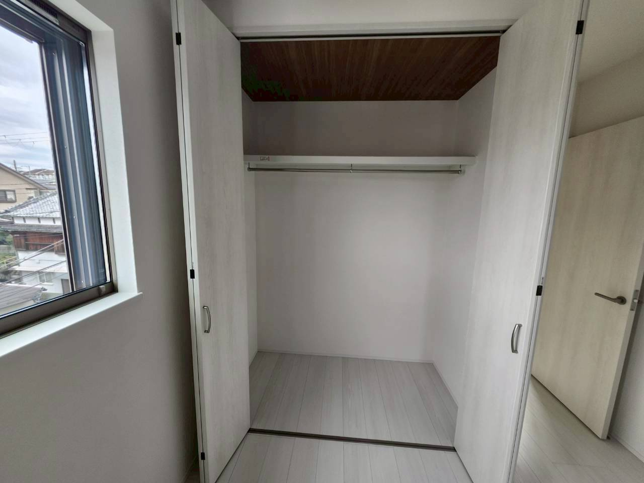 堺市西区上野芝向ヶ丘町2丁新築戸建の収納