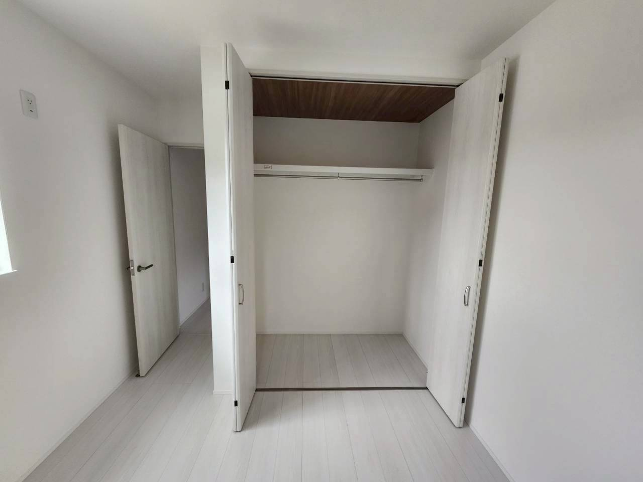 堺市西区上野芝向ヶ丘町2丁新築戸建の収納