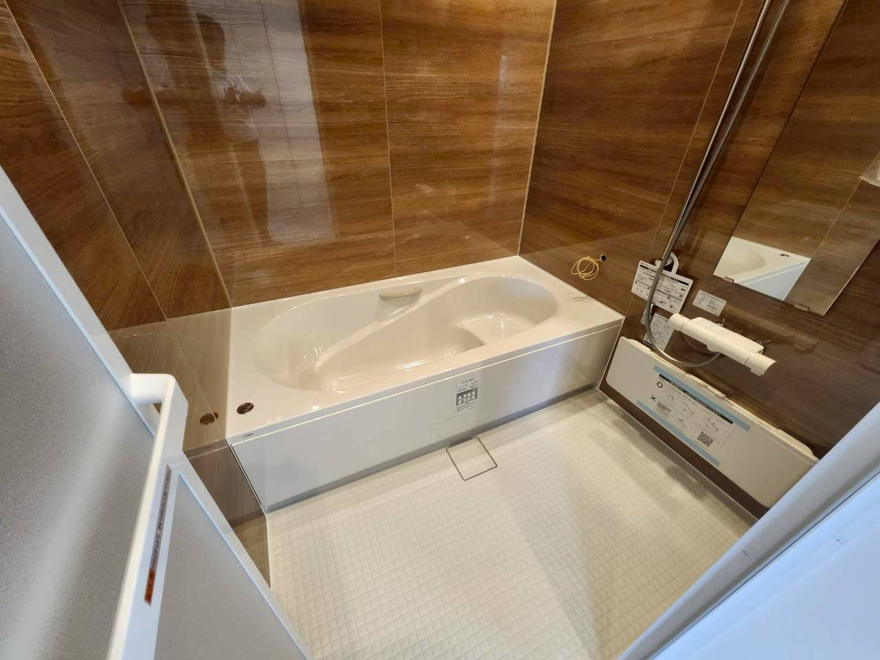 堺市西区上野芝向ヶ丘町2丁新築戸建の浴室