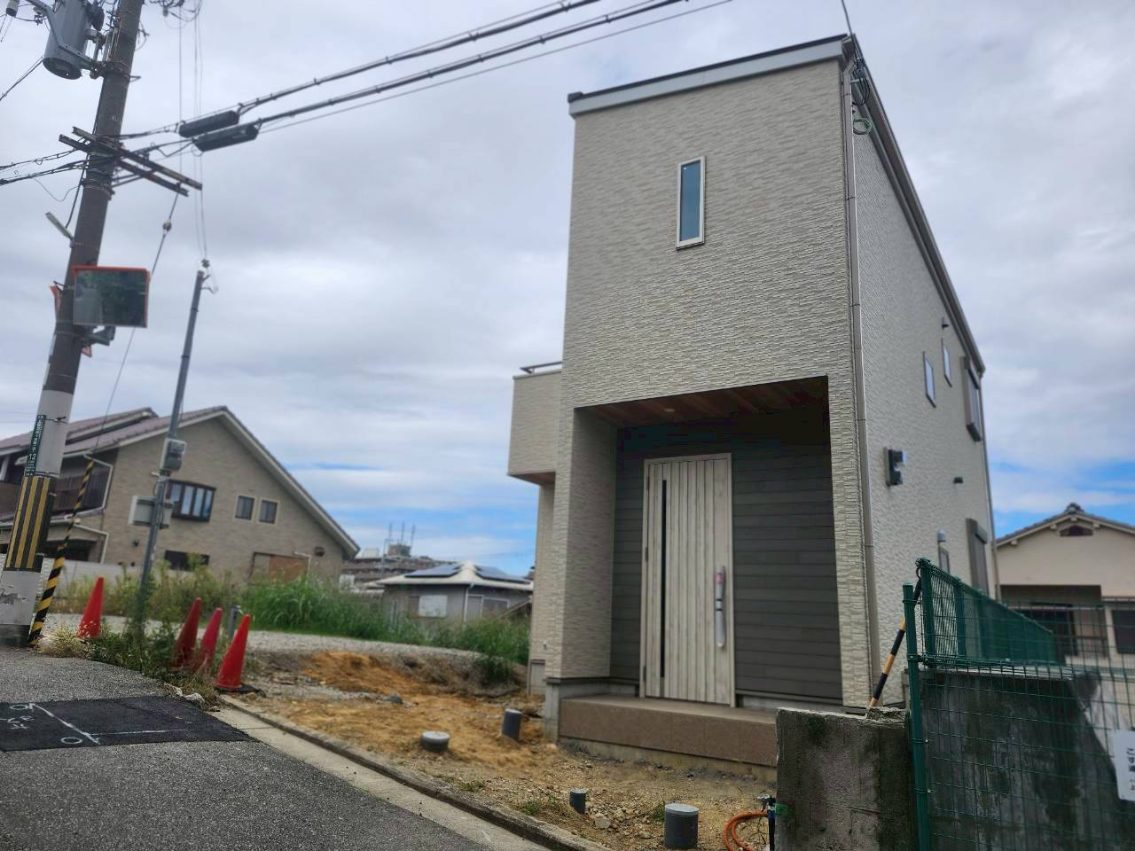 堺市西区上野芝向ヶ丘町2丁新築戸建の外観