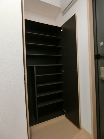 プレジャースクエア　B棟のバルコニー