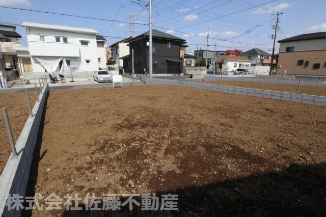 鴻巣市宮前の売地の展望|2025年4月5日14時頃撮影。敷地内の西側隅から前面道路方向を撮影。