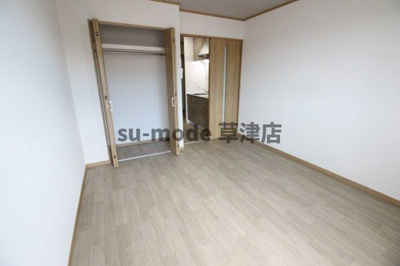 【洋室】 | フォアール市子殿 | 使い勝手のいい洋室です