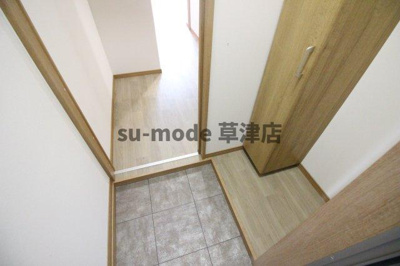 【玄関】 | フォアール市子殿 | きれいな玄関です