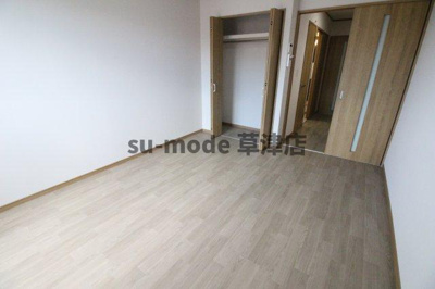 【居間・リビング】 | フォアール市子殿 | リビングです