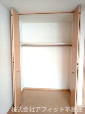 【収納】 | ウィルモア手城 B棟 | クローゼット