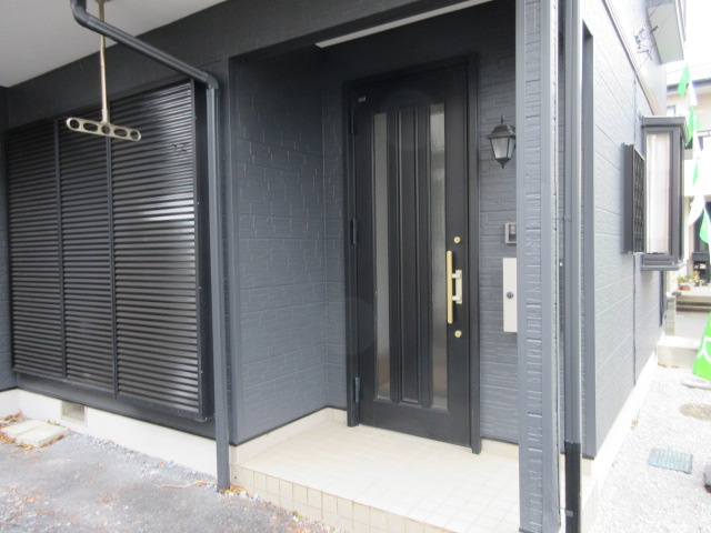 中古戸建　熊谷市石原1263-35（リフォーム住宅）の玄関