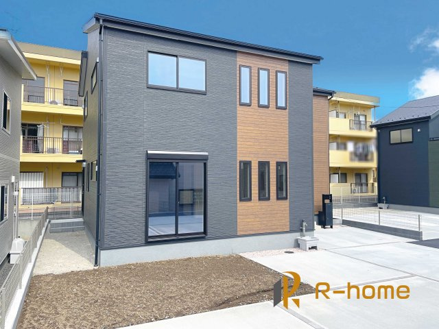 ひたちなか市外野1期　新築戸建て　2号棟の外観|ご予約を頂ければ、『平日』はもちろん『早朝』や『夜間』もご見学可能です♪お気軽にお申し付けください♪