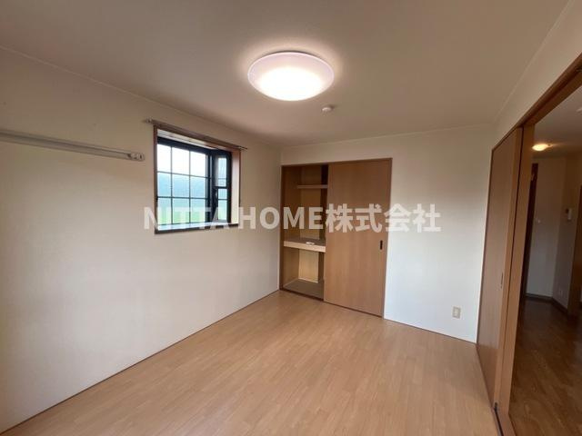 グランヴェールの内装|洋室は６帖です◇