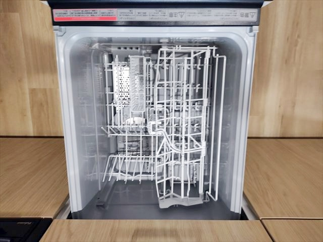 【キッチン】 | 若葉グリーンプラザ参番館 | 洗い物の手間が省ける食洗機付きです