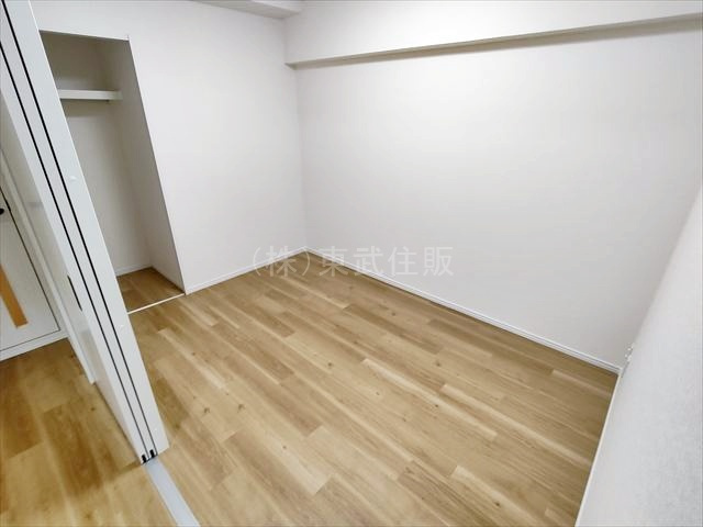 【内装】 | 若葉グリーンプラザ参番館 | 北東側4.6帖納戸です