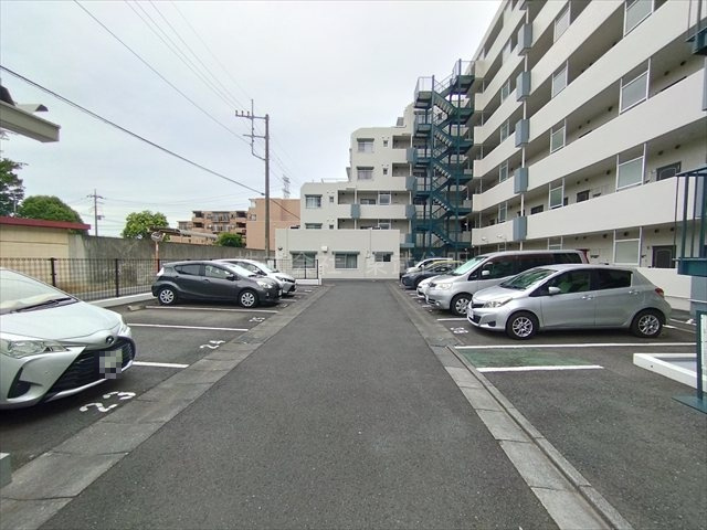 【駐車場】 | 若葉グリーンプラザ参番館 | 敷地内駐車場（空き状況要確認）