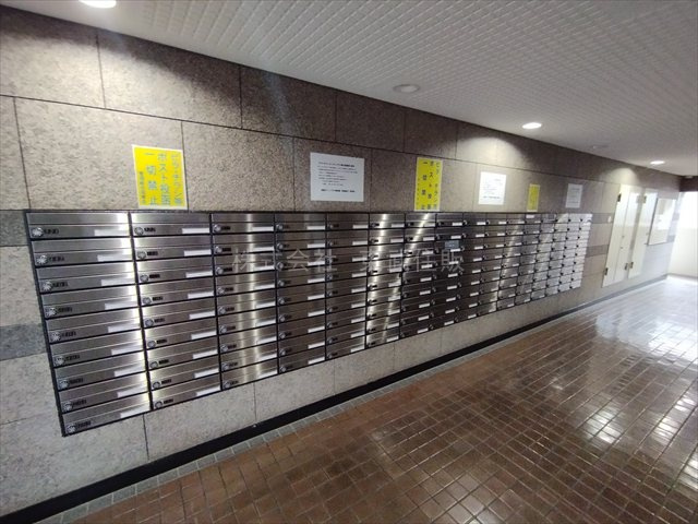 【設備】 | 若葉グリーンプラザ参番館 | 集合ポスト