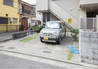 【駐車場】 | ジュネス・旭化成ヘーベルメゾンHEBEL HAUS | 駐車場があるので、車を買う予定の方も安心です