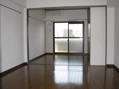 【寝室】 | ロイヤル呉服