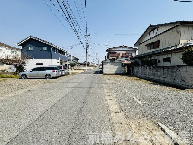 【土地】前橋市箱田町　約１３６坪の前面道路含む現地写真