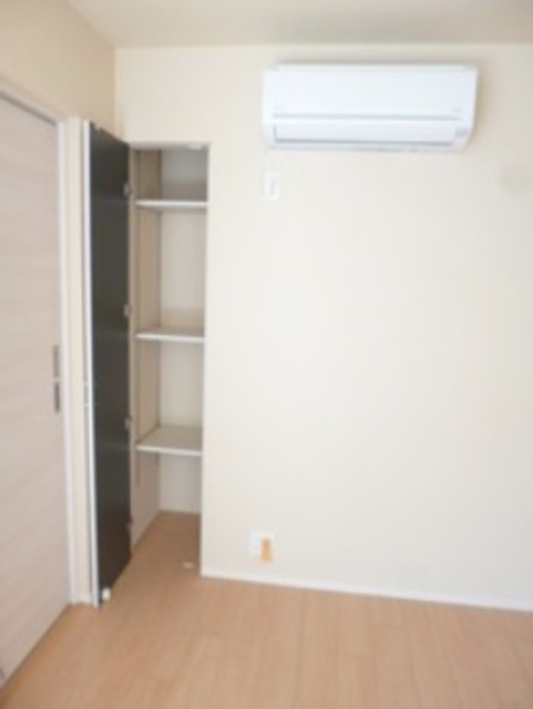 Ｅｖａｎ表参道の居間・リビング|★明るいフローリングのお部屋です★
