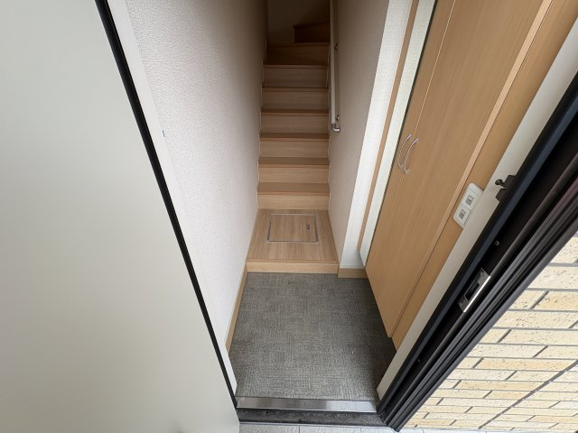 ラ・ペルーズ緑ヶ丘の玄関