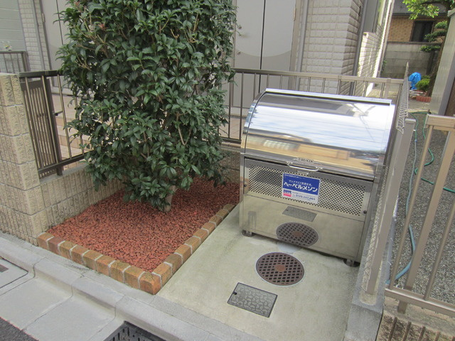 メゾン経堂のその他共用部分|★敷地内ゴミストッカー★