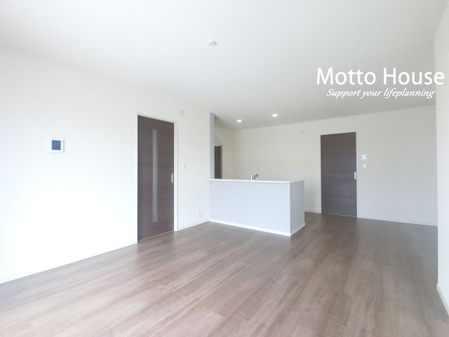 上峰町坊所　第9の居間・リビング|キッチンとリビングでコミュニケーション取れるLDK♪