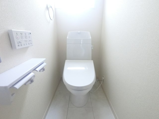 上峰町坊所　第9のトイレ|清潔、快適なトイレです♪