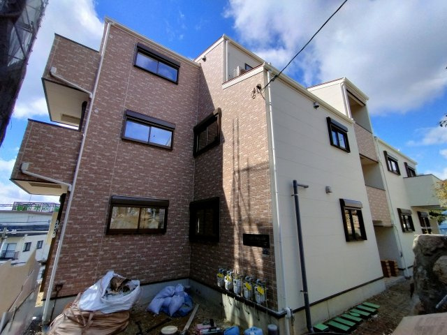 神戸市長田区平和台町１丁目のアパートの外観