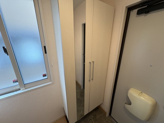 柚垣様戸建Ⅱ　A棟の玄関