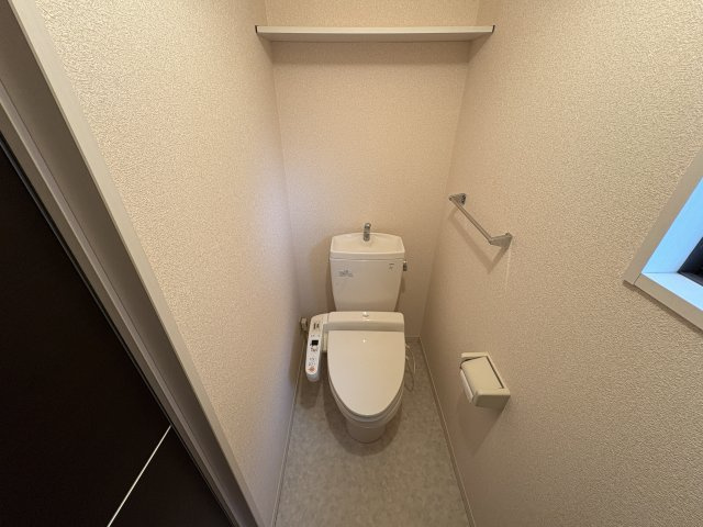 柚垣様戸建Ⅱ　A棟のトイレ