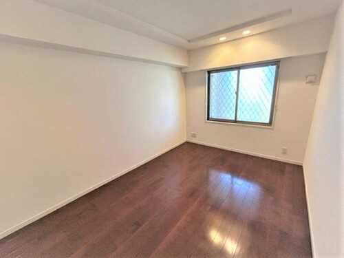 ライオンズヒルズ高峯参番館の寝室