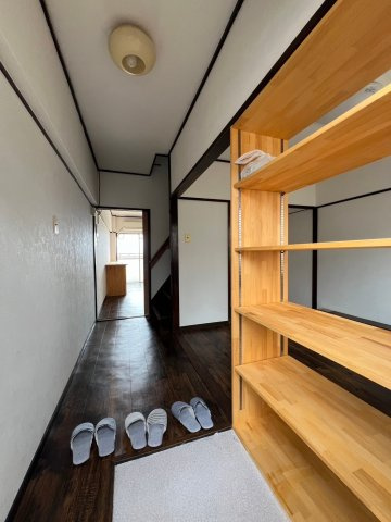 高丸ビルA棟の玄関