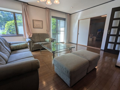 【居間・リビング】 | 日の峰３丁目　中古戸建
