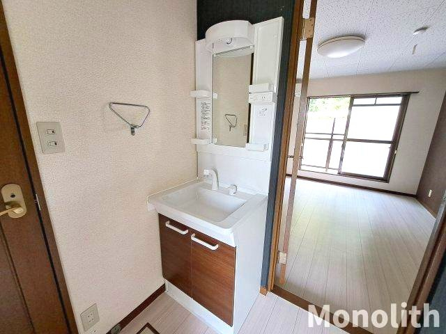 フォレスタ南貴望ケ丘の独立洗面台