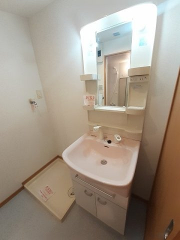 ラ　フローラの洗面所|広い洗面スペースです★