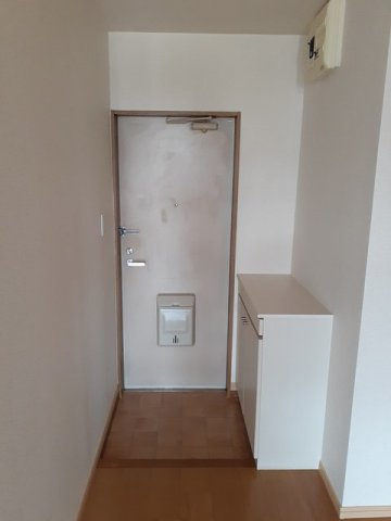 レインボータウンＡの玄関|シューズボックス付きの玄関です★