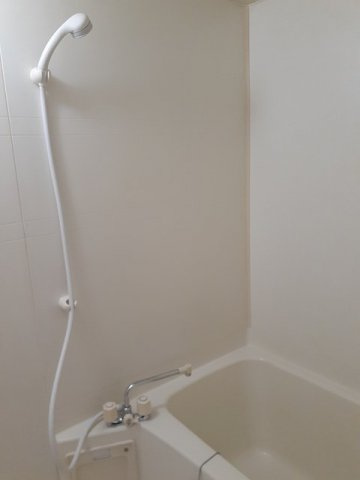 レインボータウンＡの浴室|きれいなお風呂です♪