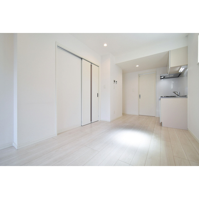 久留米市荘島町のアパートの居間・リビング|こちらの居間で趣味の時間をお楽しみください