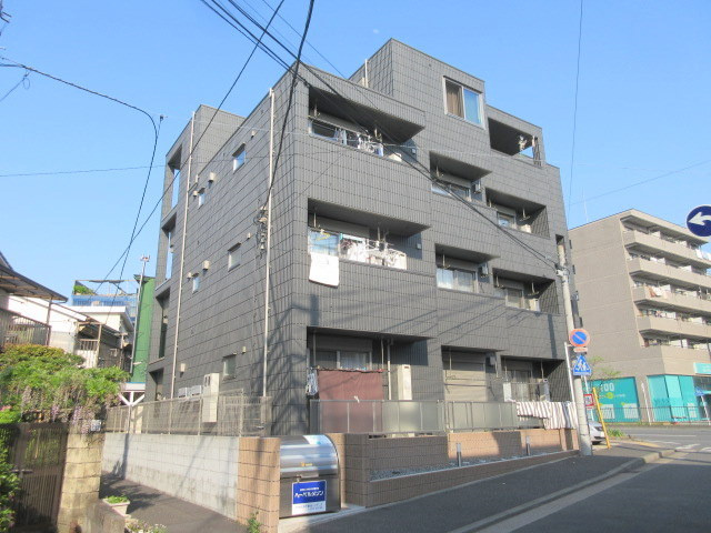 ボヌール横浜のエントランス|耐震耐火構造に優れた旭化成へーベルメゾン