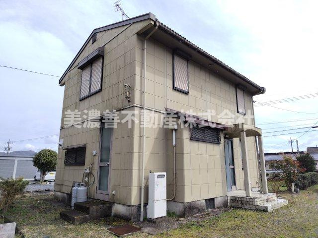 ６４７１９　揖斐郡揖斐川町上野中古戸建ての外観