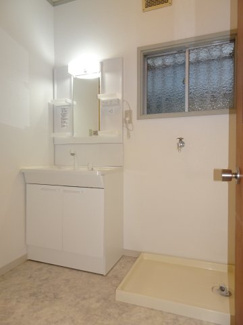 【洗面所】 | 川西市萩原2丁目11の18　中古一戸建て