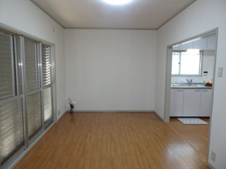 【居間・リビング】 | 川西市萩原2丁目11の18　中古一戸建て