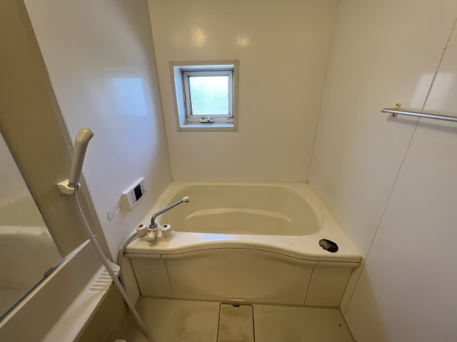 シャーメゾン苅屋の浴室