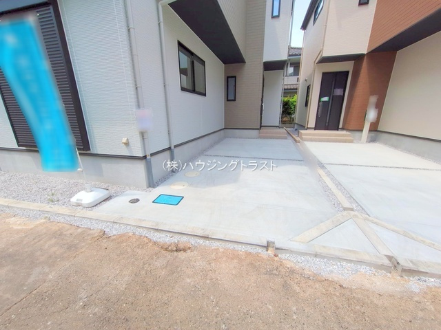 仲介手数料無料　KIS所沢市寿町2期・新築全2棟の駐車場